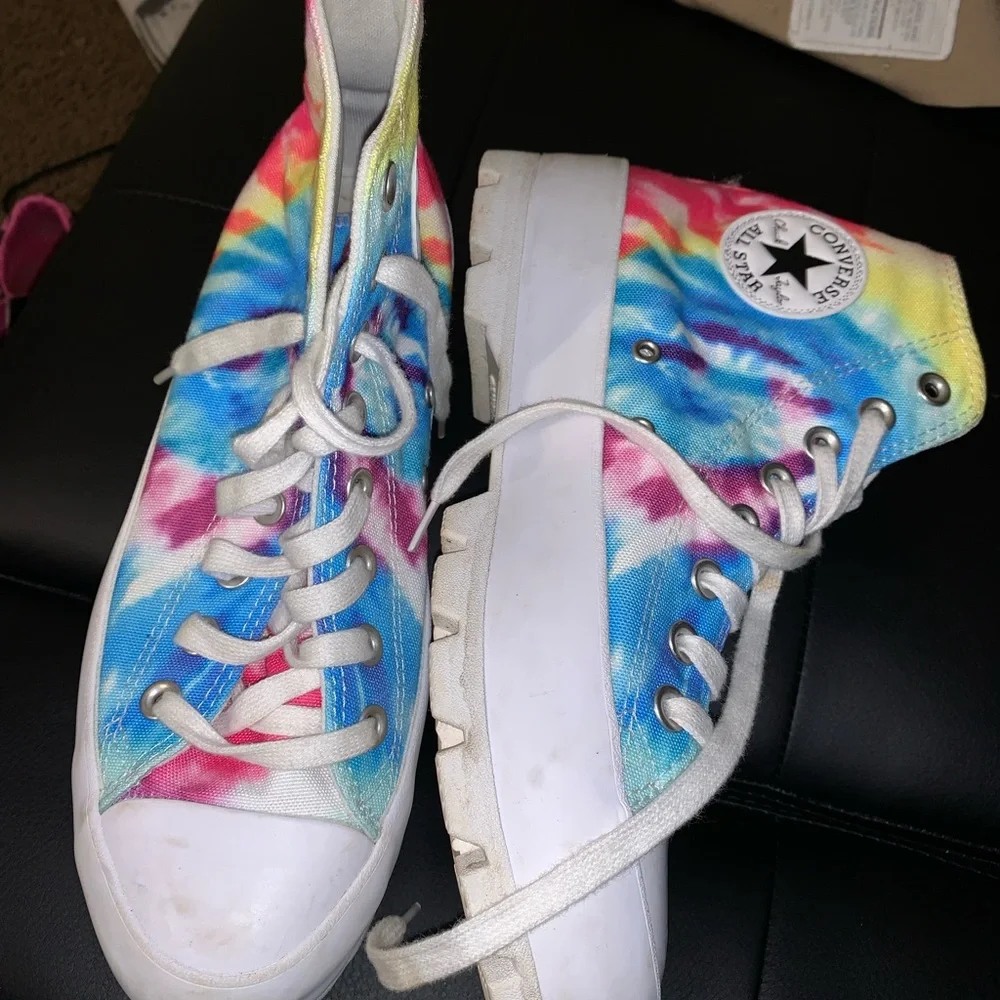 Converse - Picture 2 of 7